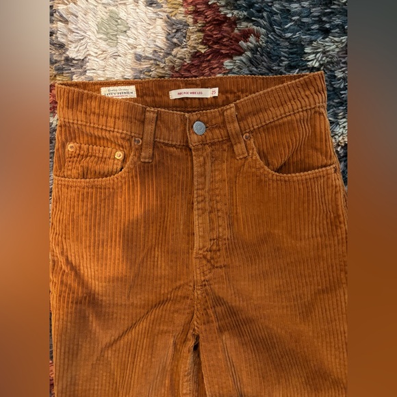 Levi's Ribcage Wide Leg Super High Rise Wide-Wale Corduroy Pants • Brown • 25 2 - Picture 5 of 15